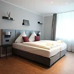 Ξενοδοχείο με διαμερίσματα Boutique Kaiser - & 4*