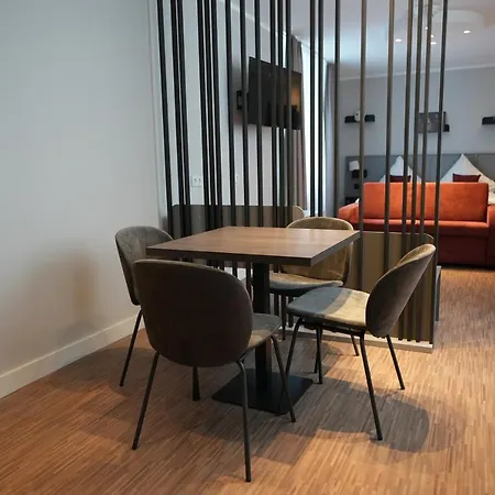 Boutique Kaiser - & Apartahotel 4*